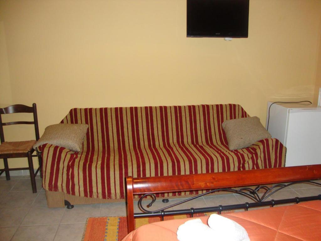 Kafiona Guesthouse Pírgos Dhiroú Camera foto