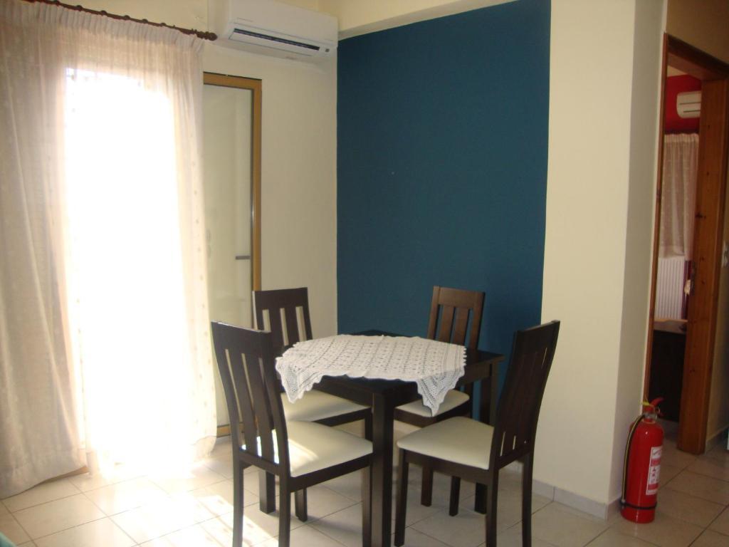 Kafiona Guesthouse Pírgos Dhiroú Esterno foto